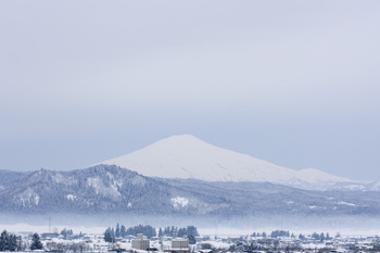 鳥海山写真　2012.02.29.jpg
